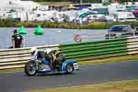 Vintage-motorcycle-club;eventdigitalimages;mallory-park;mallory-park-trackday-photographs;no-limits-trackdays;peter-wileman-photography;trackday-digital-images;trackday-photos;vmcc-festival-1000-bikes-photographs